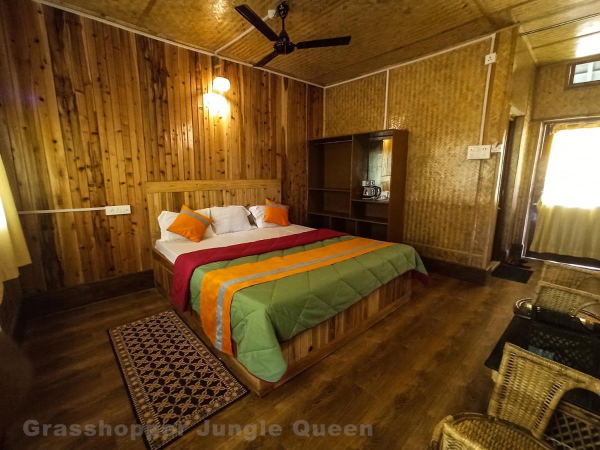 Grasshopper Jungle Queen Resort Chālsa Exterior foto